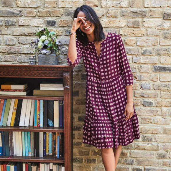 boden relaxed tiered hem shirt dress